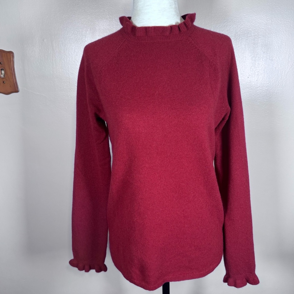 Garnet Hill Sz XS Red 100% Cashmere Long Sleeve Ruffle Neck Quiet Luxury Sweater